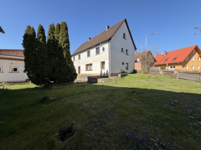 Einfamilienhaus mit Scheune und Nebengebäude – Renovierungsobjekt mit Potenzial, 96260 Weismain / Wunkendorf, Einfamilienhaus