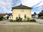 Bild - Vermietetes Mehrfamilienhaus mit 4 Wohneinheiten, Garten, zusätzlichen Bauplatz und PKW-Stellplätzen