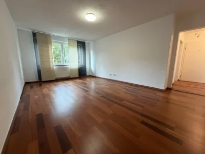 Direkt zum Selbstbezug! Renovierte 2-Zimmer-Wohnung mit Balkon, 96268 Mitwitz, Etagenwohnung