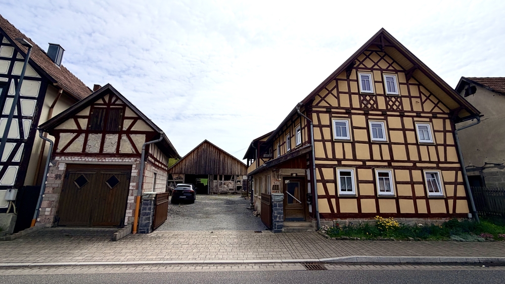 Straßenansicht
