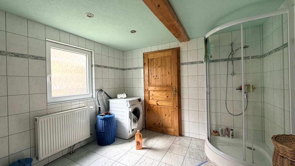 Badezimmer EG