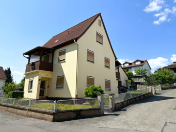 Preisanpassung! Großes Einfamilienhaus mit Garten in Weidach!, 96479 Weitramsdorf / Weidach, Einfamilienhaus
