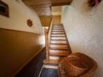 Treppenhaus - Separates Grundstück und Eigentumswohnung im Zweifamilienhaus