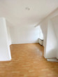 Wohn-Schlafzimmer - Großzügige 1-Zimmer DG Wohnung in der Innenstadt von Coburg