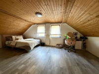 Schlafzimmer DG