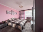 Schlafzimmer - Vermietete 2-Zimmer-Wohnung mit Balkon und Weitblick zu verkaufen!