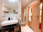 Bad - Schicke 2-Zimmer-Erdgeschosswohnung mit Balkon und TG-Stellplatz!