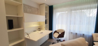 Schlaf-/Wohnzimmer - Stilvolles kernsaniertes Apartment mit Balkon und Stellplatz direkt in Coburg!