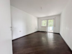 Schlafzimmer - Große 2-Zimmer-Wohnung mit Aufzug, zwei Balkonen und Tiefgaragenstellplatz! Eigennutzung möglich!