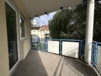 Balkon 1 - Große 2-Zimmer-Wohnung mit Aufzug, zwei Balkonen und Tiefgaragenstellplatz! Eigennutzung möglich!