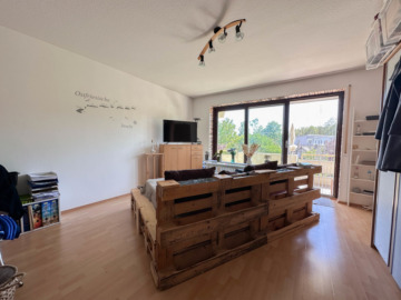 1-Zimmer-Apartment mit großem Balkon und Stellplatz in Coburg, 96450 Coburg, Etagenwohnung