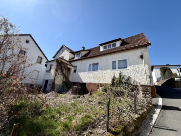 Ihr Projekt fürs Eigenheim: Haus mit Garten, Garage und Nebengebäude, 96328 Küps / Theisenort, Einfamilienhaus