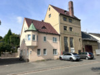 Straßenansicht Brauerei - Mehrfamilienhaus mit moderner Praxis und ehemaliger Brauerei auf großzügigem Grundstück in Meeder!