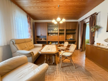 Eigentumswohnung mit separaten Grundstück und Ausbaupotenzial, 96465 Neustadt bei Coburg / Wildenheid, Maisonettewohnung