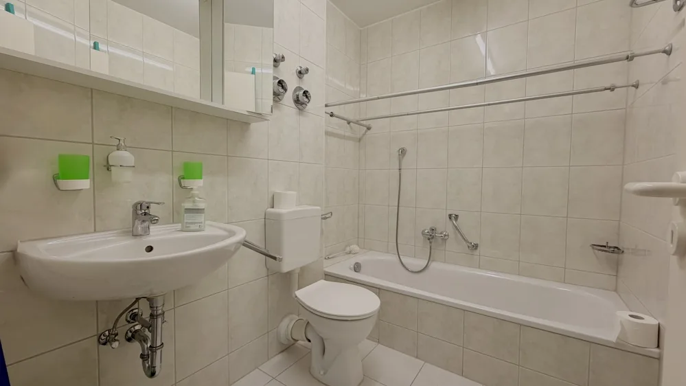 Badezimmer mit Wanne