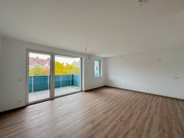 Barrierefreie 2-Zimmer Neubauwohung mit Balkon und Stellplatz zu vermieten, 96487 Dörfles-Esbach, Etagenwohnung