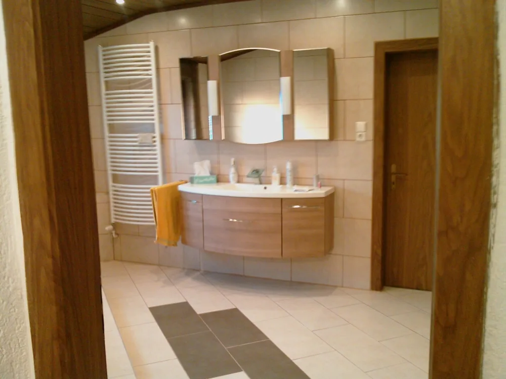 Badezimmer 1.OG