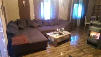 Wohnzimmer mit Ofen