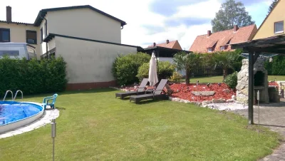 Zur Selbstnutzung oder für Kapitalanleger: Einfamilienhaus mit großzügigem Garten und Pool!, 96465 Neustadt bei Coburg, Einfamilienhaus zum Kauf