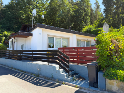 Charmantes Einfamilienhaus im Bungalowstil – die gemütliche Alternative zur Eigentumswohnung, 96472 Rödental / Spittelstein, Einfamilienhaus