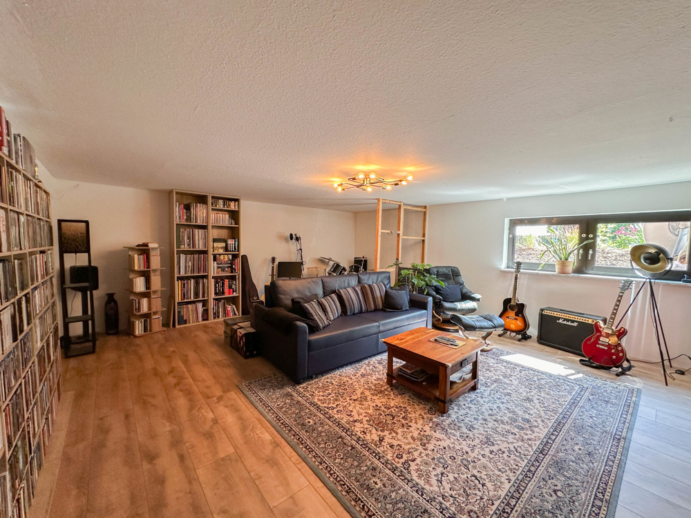 Schlafzimmer UG