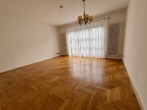 Zimmer EG - Wohnen mit Blick ins Grüne – Kleines, bezugsfreies EFH mit pflegeleichtem Garten in Judenbach!