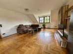 Wohnzimmer - Wohnen mit Blick ins Grüne – Kleines, bezugsfreies EFH mit pflegeleichtem Garten in Judenbach!